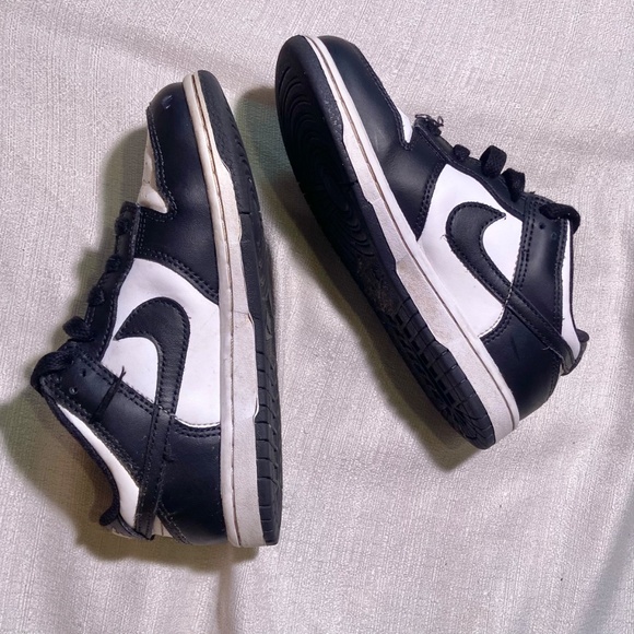 Nike Panda Shoes Big Kids 13C Low Dunks - Picture 6 of 10